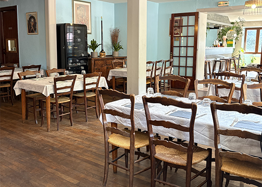 Hôtel Restaurant Du Tourisme - restaurant SERVANCE
